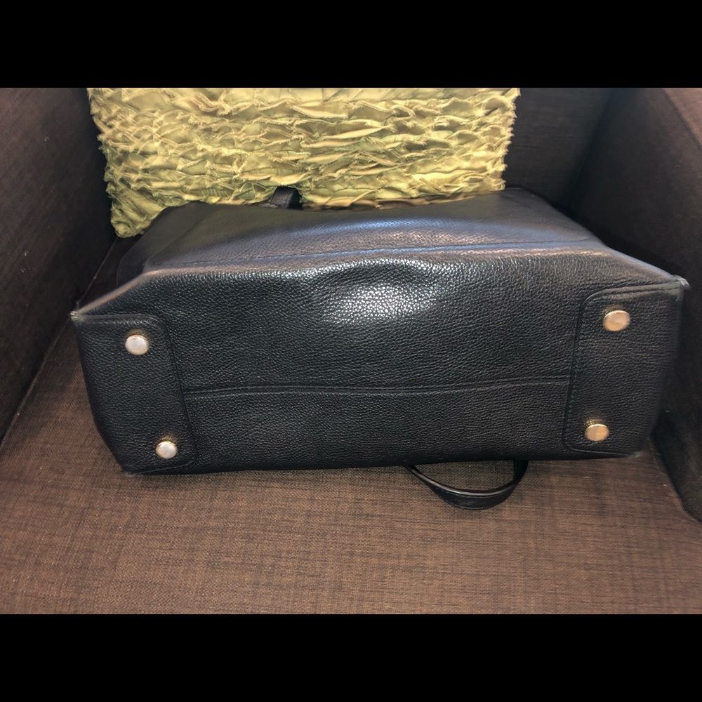 Michael Kors Purse - Picture 4 of 7